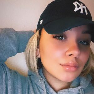 Meet your Posher, Breanne